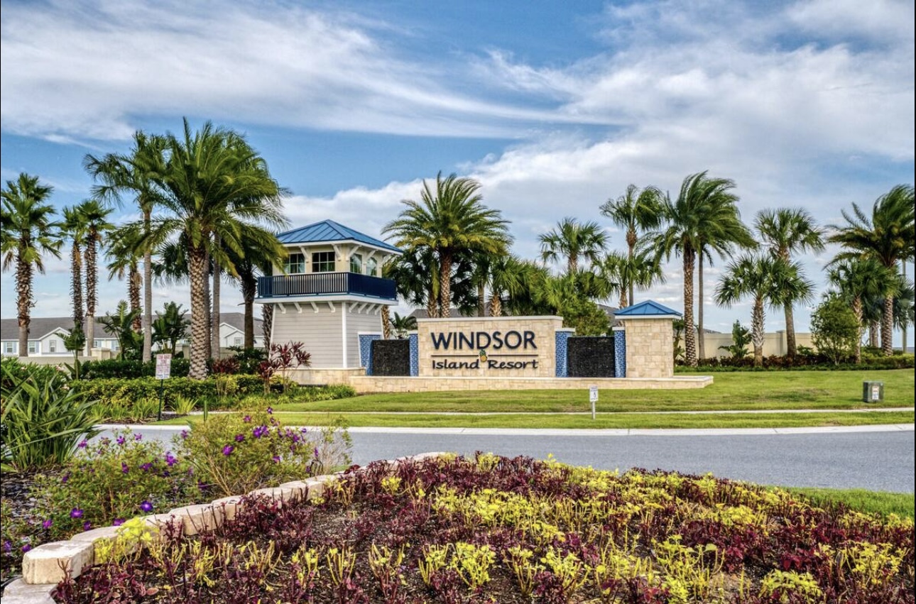 Windsor Island Resort large vacation rental home in Davenport