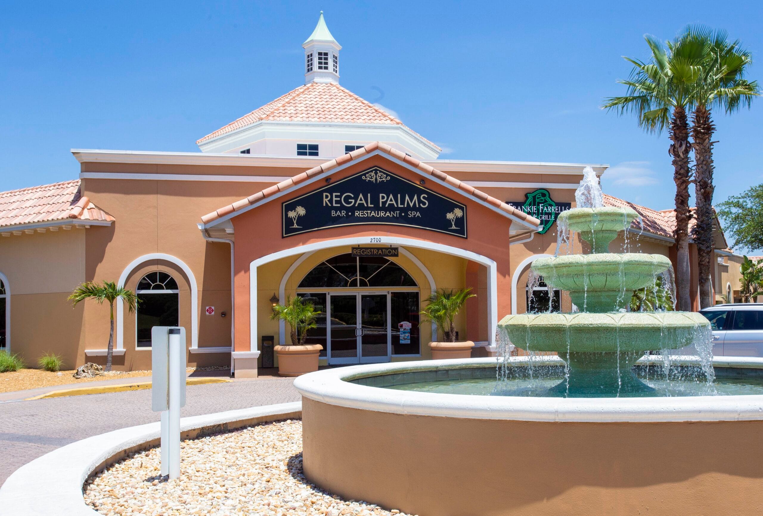 Regal Palms Resort clubhouse entrance in Davenport, Florida