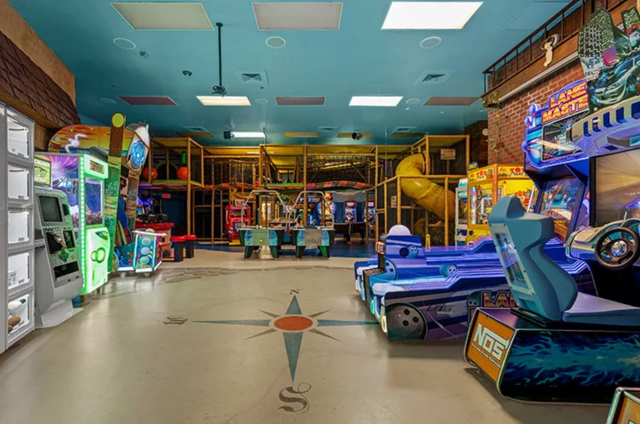 Indoor arcade and play amenities at Regal Palms Resort