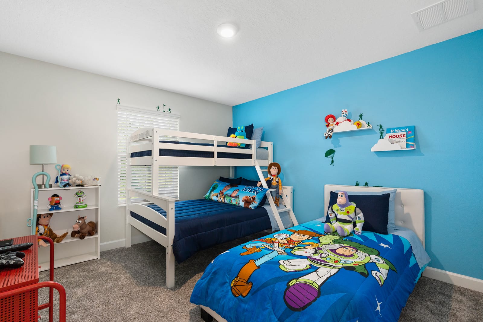 Toy Story themed kids bedroom in a Champions Gate vacation rental